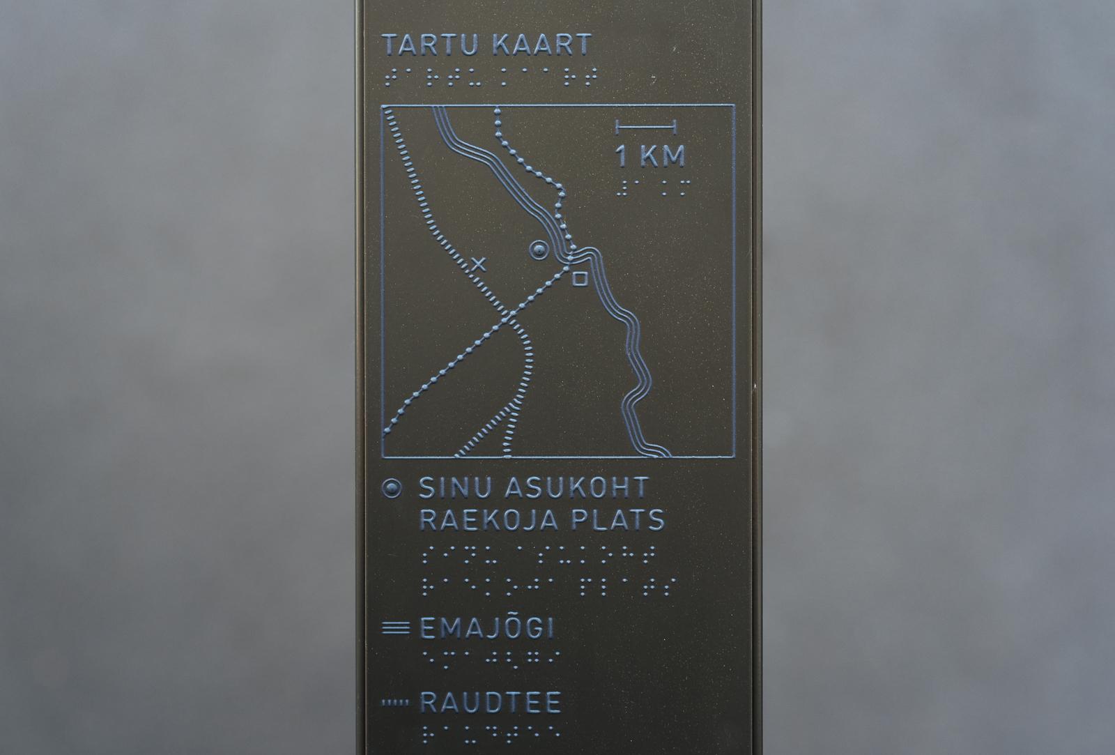 Tactile Information Totems for Tartu