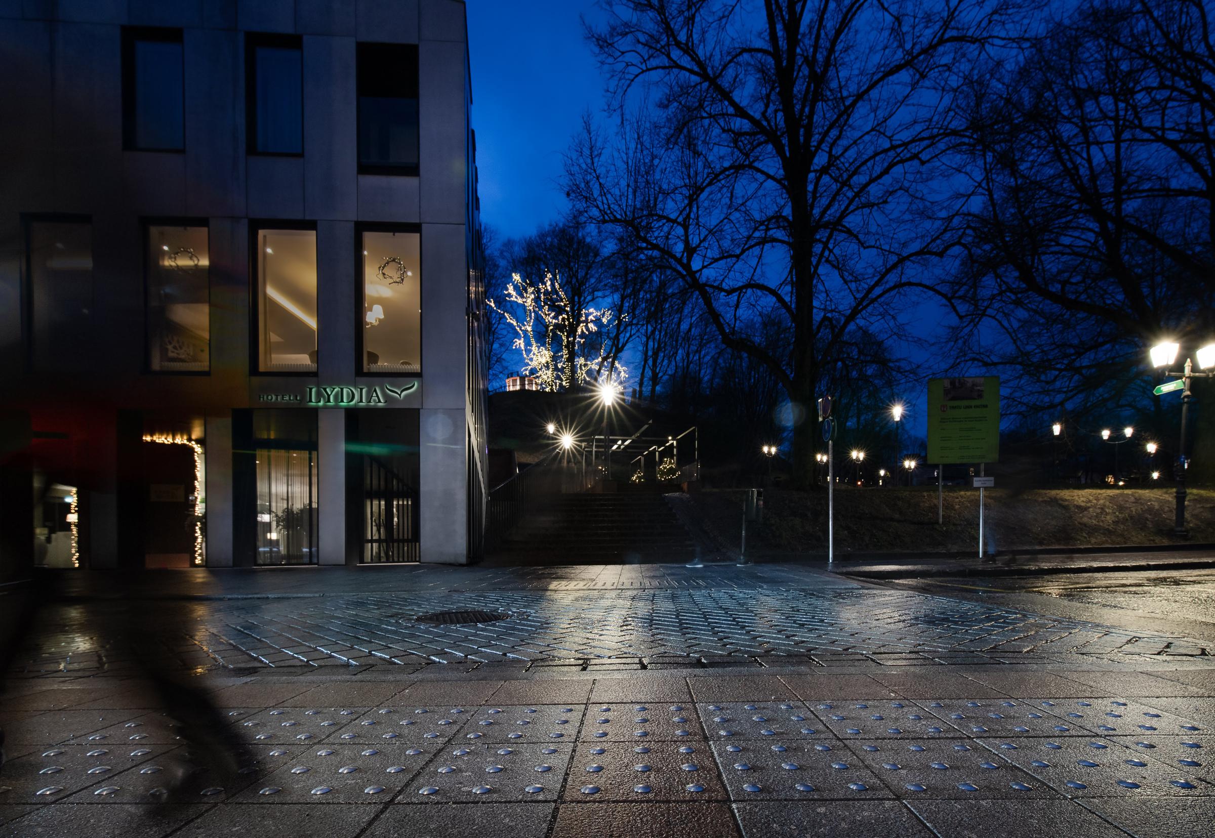 Tartu Ülikooli tänava ristmike tähistus
